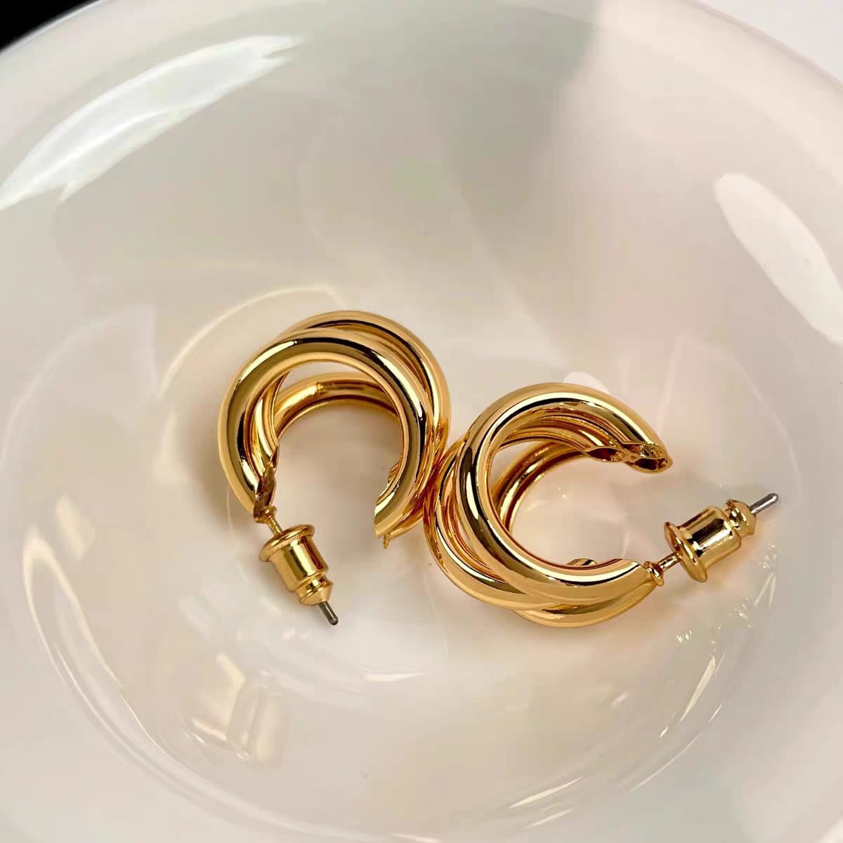 Classic Circles Hoop - Earrings, Elegant Affordable Jewelry by The Leather Jewel