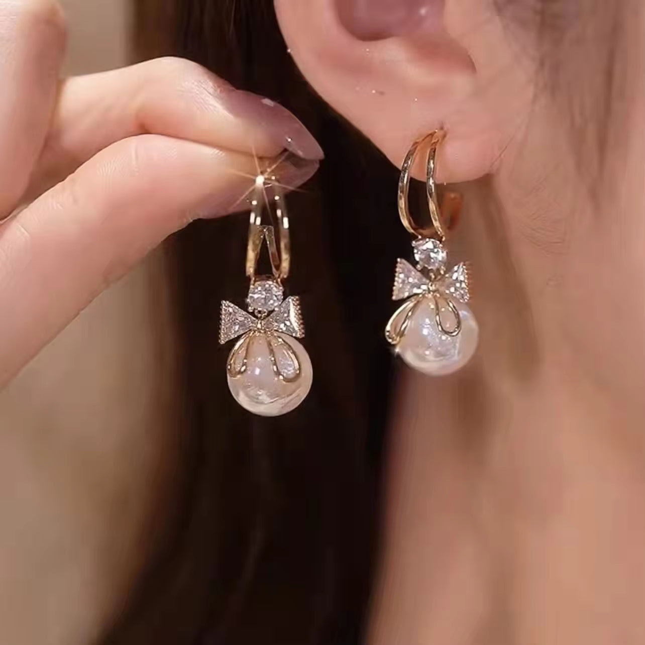 Elegant Pearl Bow Dangle - Earring
