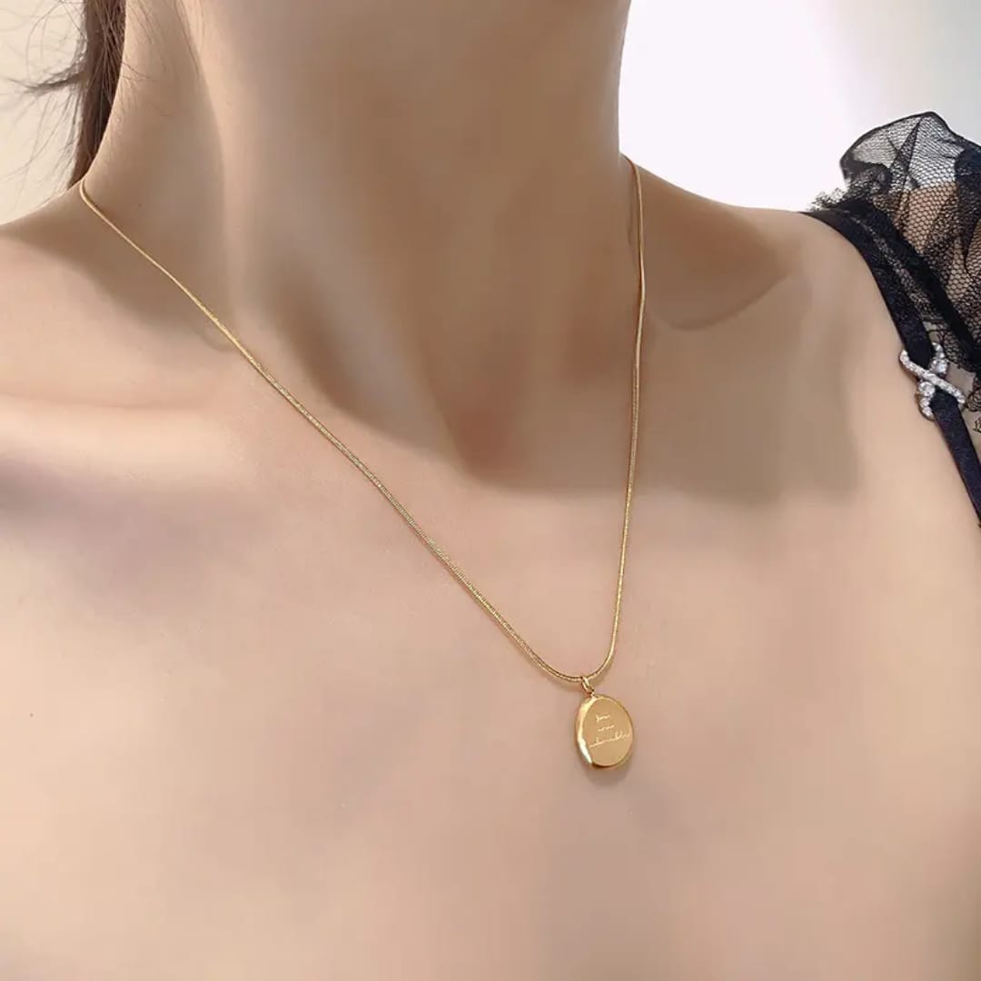 light luxury Initial Pendant - Necklace , Trendy Tarnish-Free Jewelry by The Leather Jewel