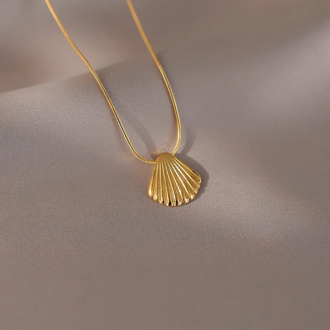Metal Shell Pendant - Necklace
