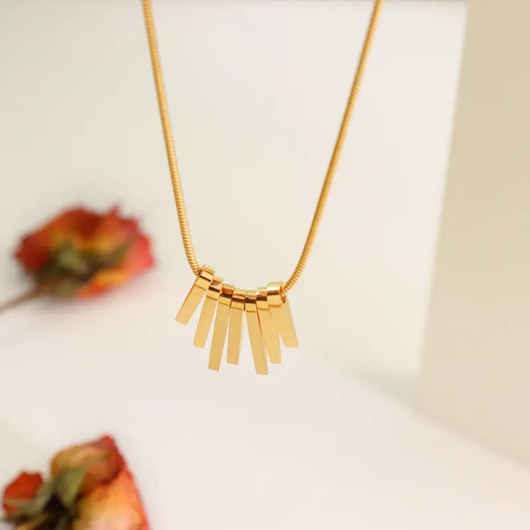 Radiant Rays Pendant - Necklace