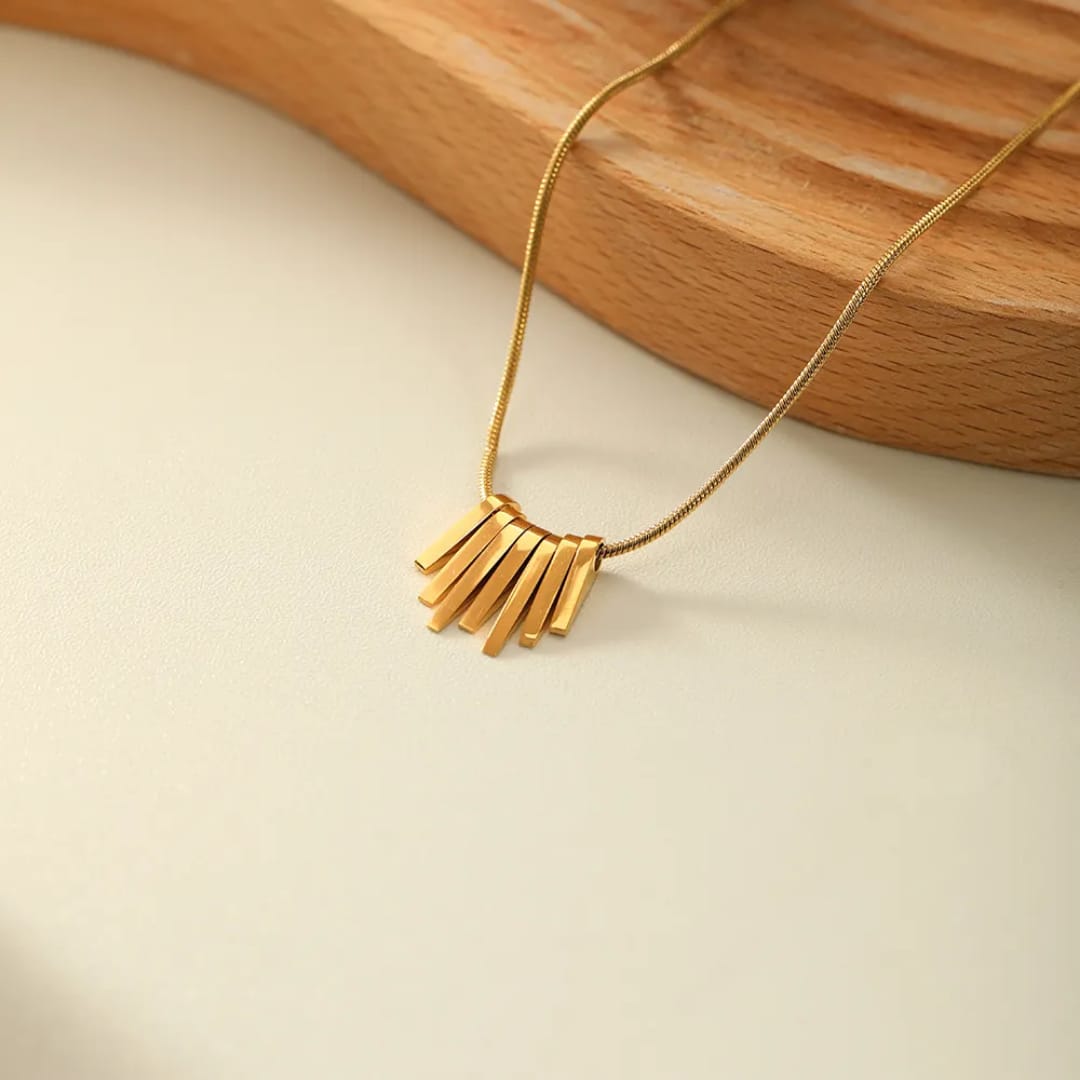 Radiant Rays Pendant - Necklace