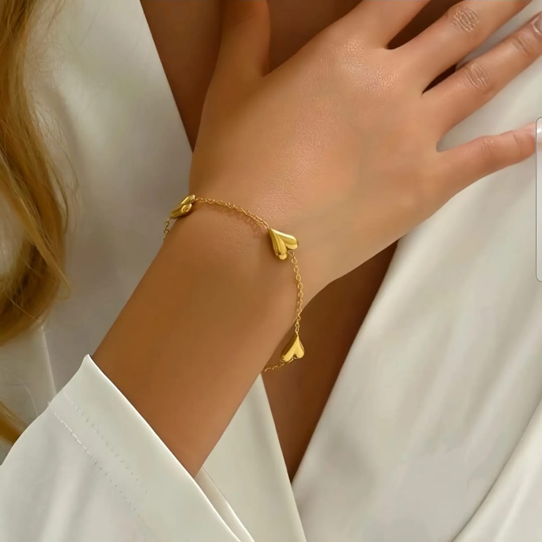 Romantic Heart Charm - Bracelet