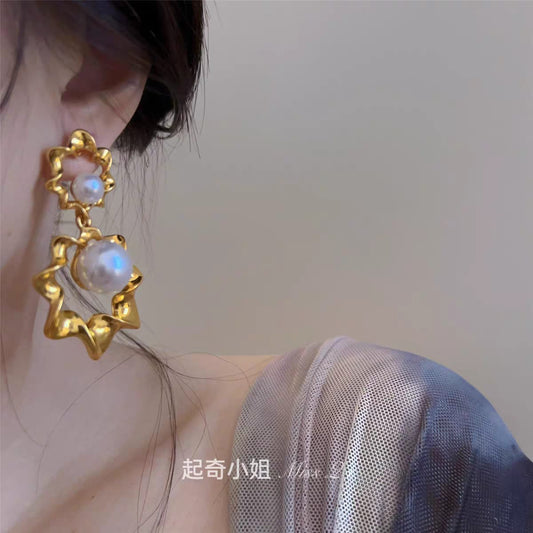 Melting Circular Pearl - Earrings