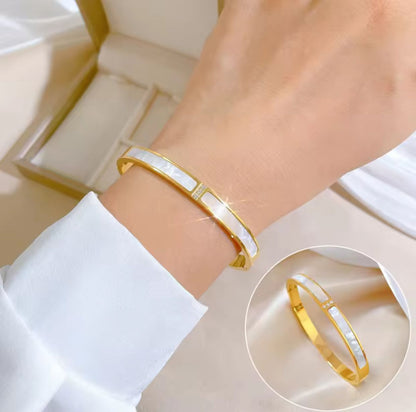 Premium White Shell Bangle - Bracelet