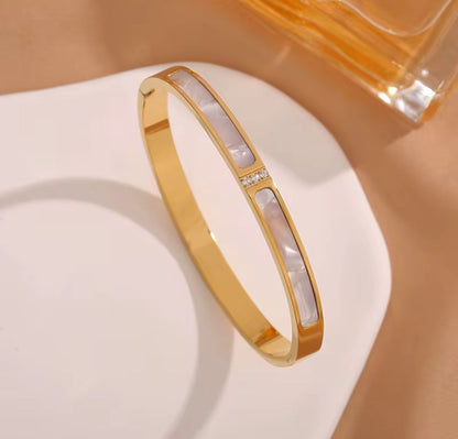 Premium White Shell Bangle - Bracelet