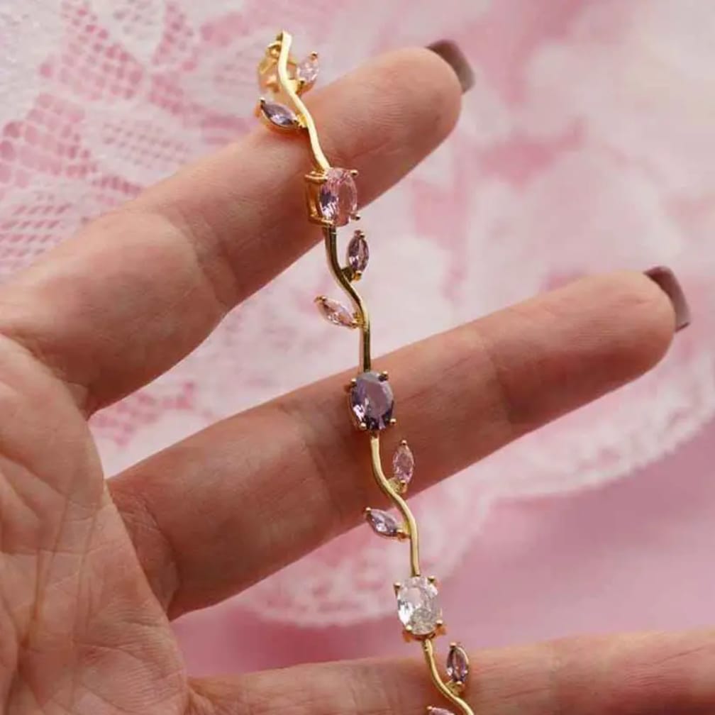 Elegant Golden Tulip - Bracelet