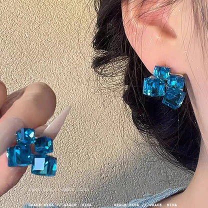 Sparkling Crystal Cube - Earrings
