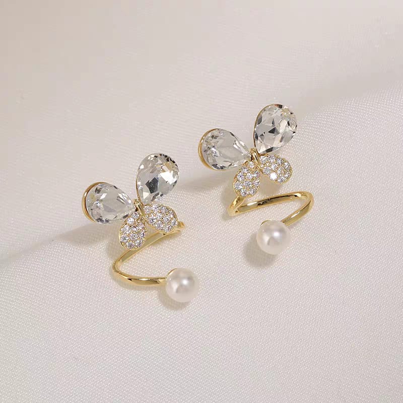 Butterfly Pearl - Earrings