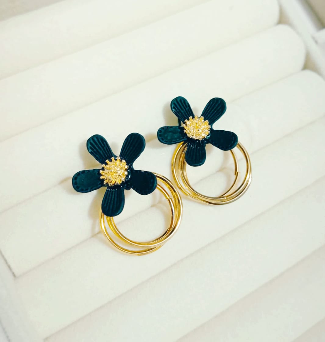 Daffodils Tops - Earrings