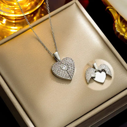 Exquisite Heart Pendant - Necklace