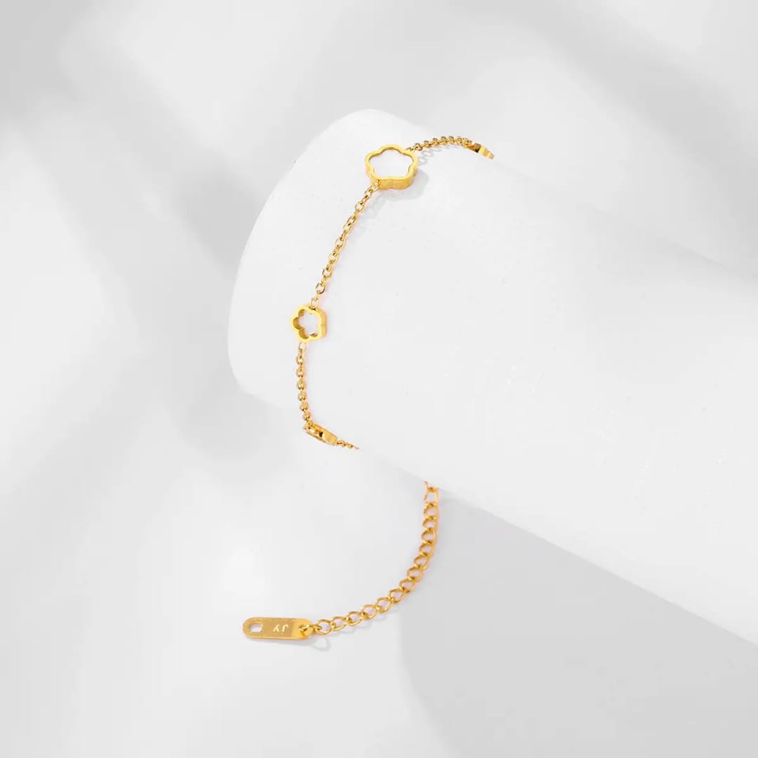 Five Leaf Flower - Bracelet