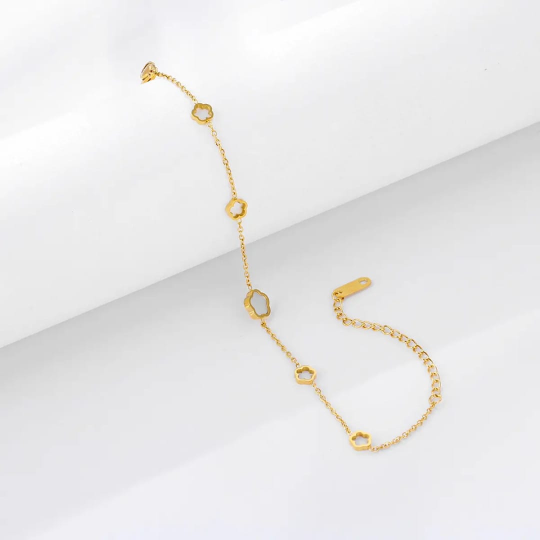 Five Leaf Flower - Bracelet