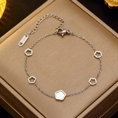 Five Leaf Shell Flower - Bracelet