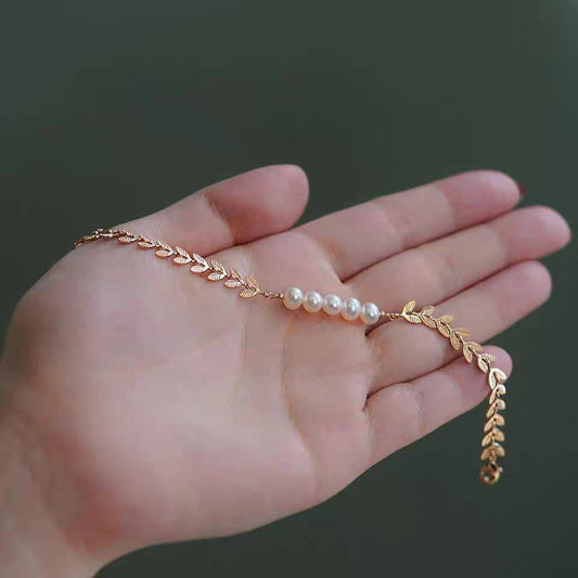 Gold Leaf and Pearl - Bracelet
