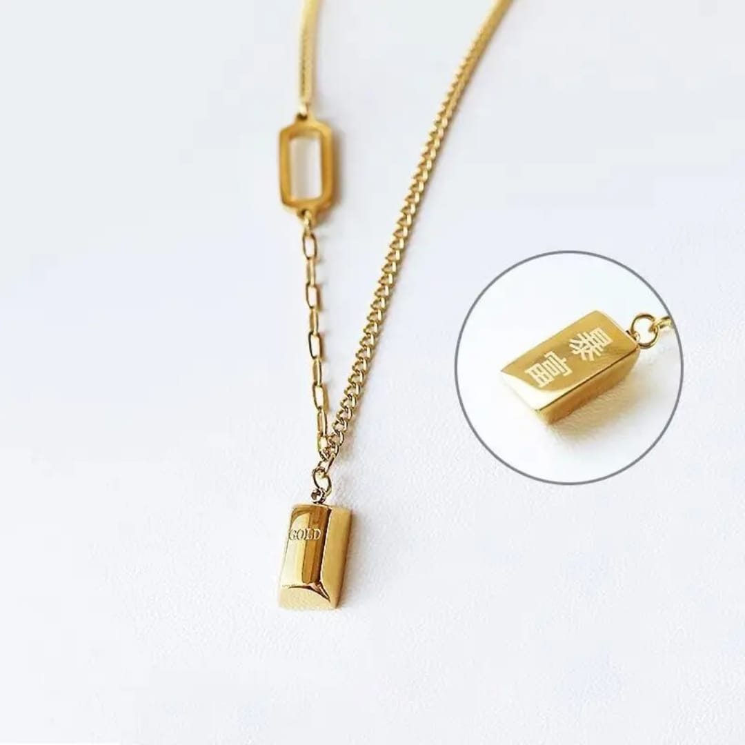 Marka Square Hollow Pendant - Necklace