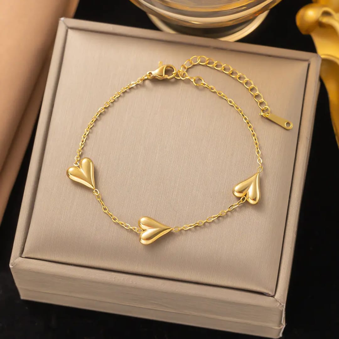 Romantic Heart Charm - Bracelet