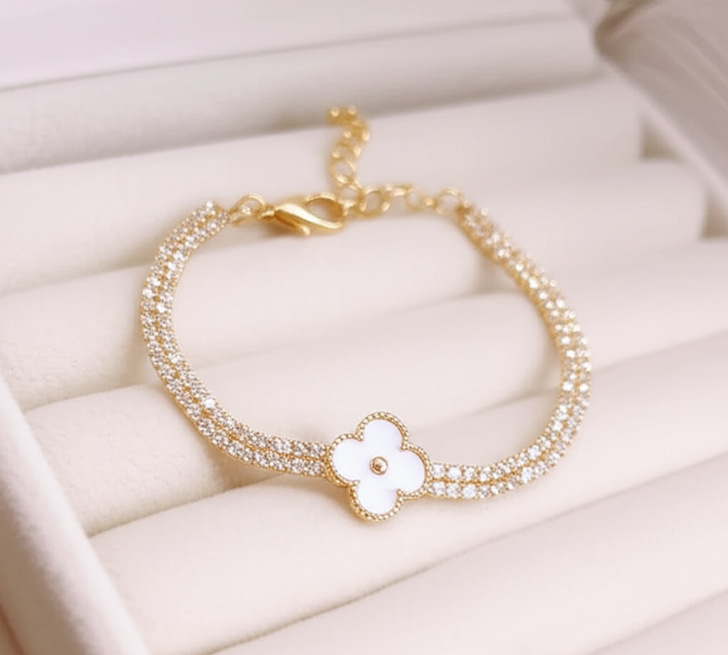 Sparkling Clover Shaped - Bracelet, Stylish Everyday Jewelry by The Leather Jewel