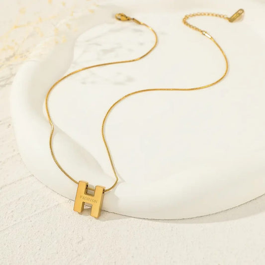 Trendy H letter - Necklace